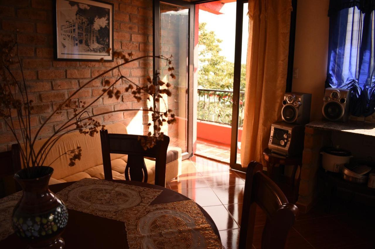 Con Hermosa Vista A Farallones Apartment *